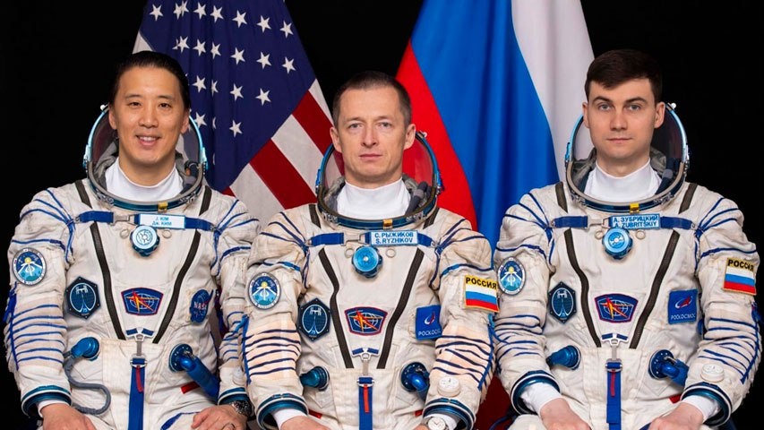    На Украине ТЦК ищет находящегося на МКС русского космонавта