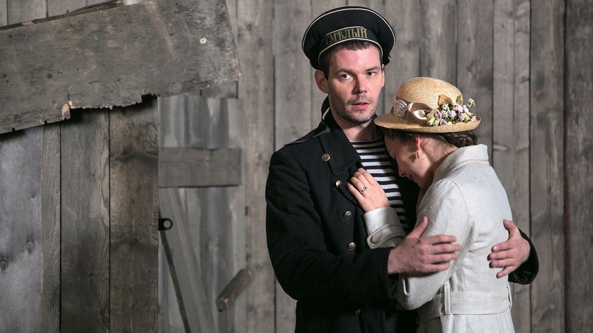 Кадр из сериала «Господа-товарищи», 2014 год, режиссеры Василий Сериков, Всеволод Аравин, Алексей Рудаков