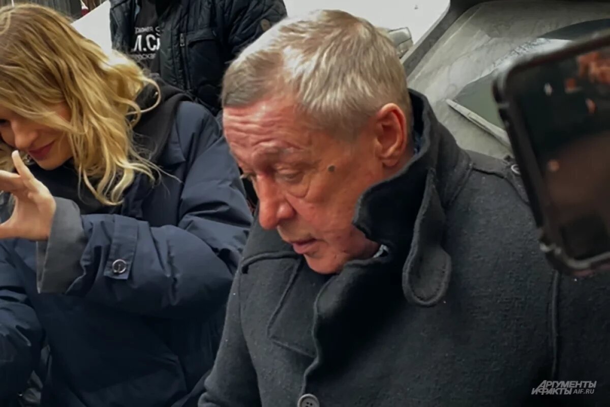    Внедорожник Ефремова после смертельного ДТП продали за 2 млн рублей