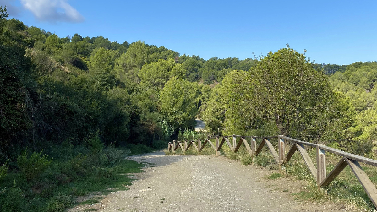 Вход в парк Кан Куиас