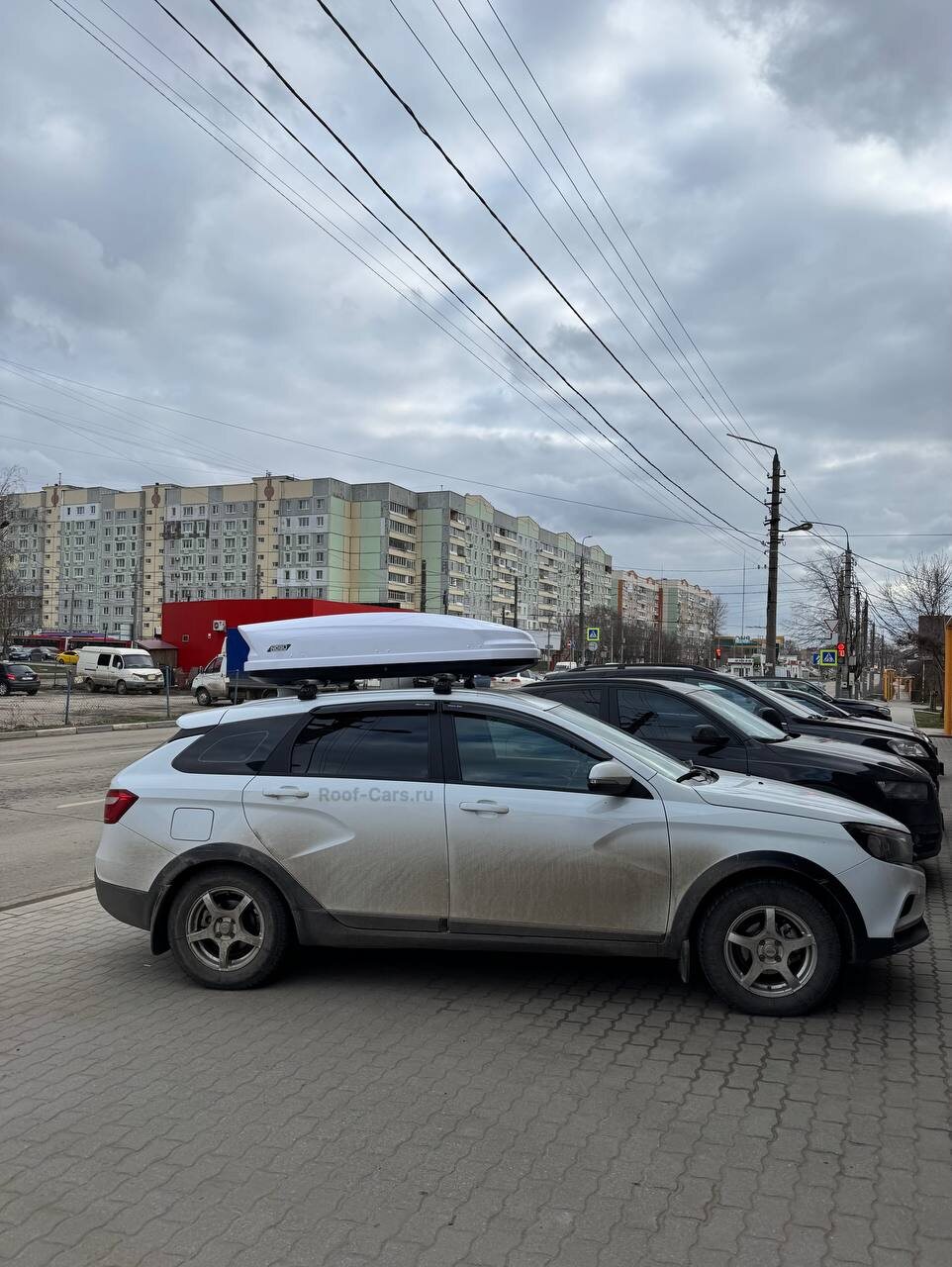 Установка багажника и автобокса 430л на Lada Vesta SW Cross в Туле