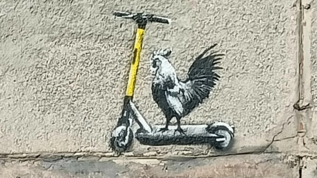 Это не я придумал, так что на меня не обижайтесь! А картинка на здании в Новокузнецке нарисована, кому интересно.