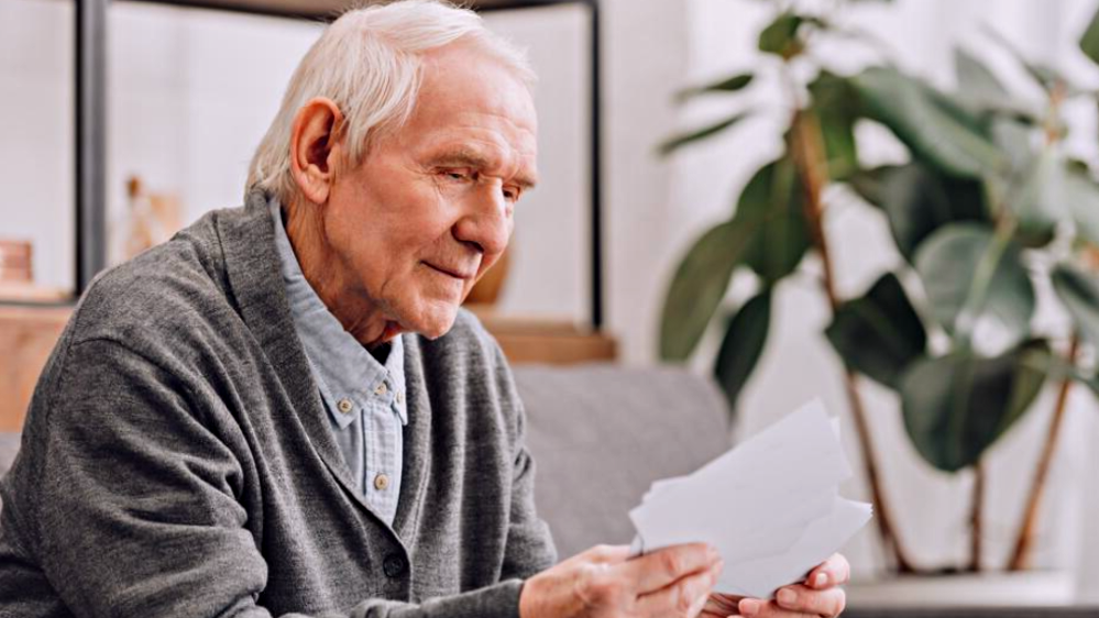 Почему пенсионеру включили дополнительный советский стаж для расчета пенсии