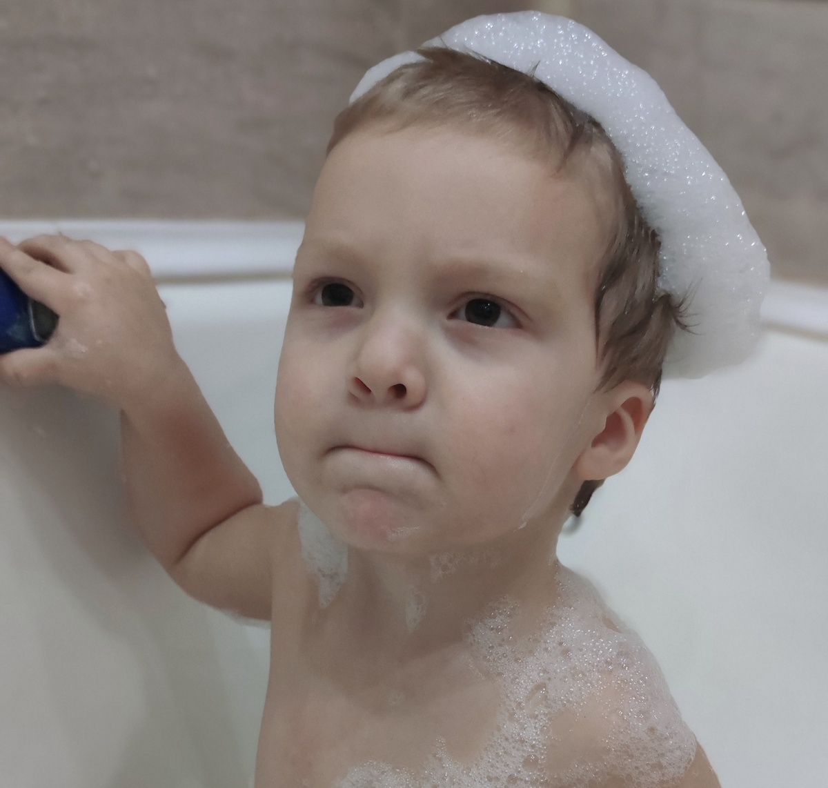 Что-то задумал