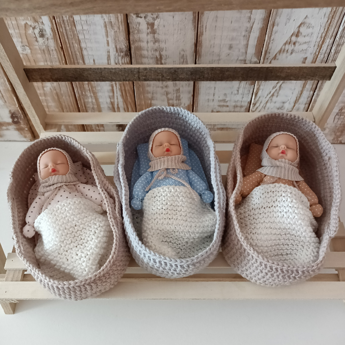 Трое из ларца одинаковых с лица