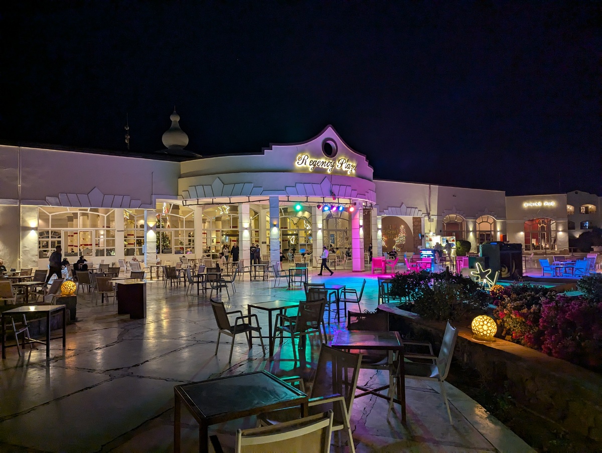 Regency Plaza Aqua Park & SPA