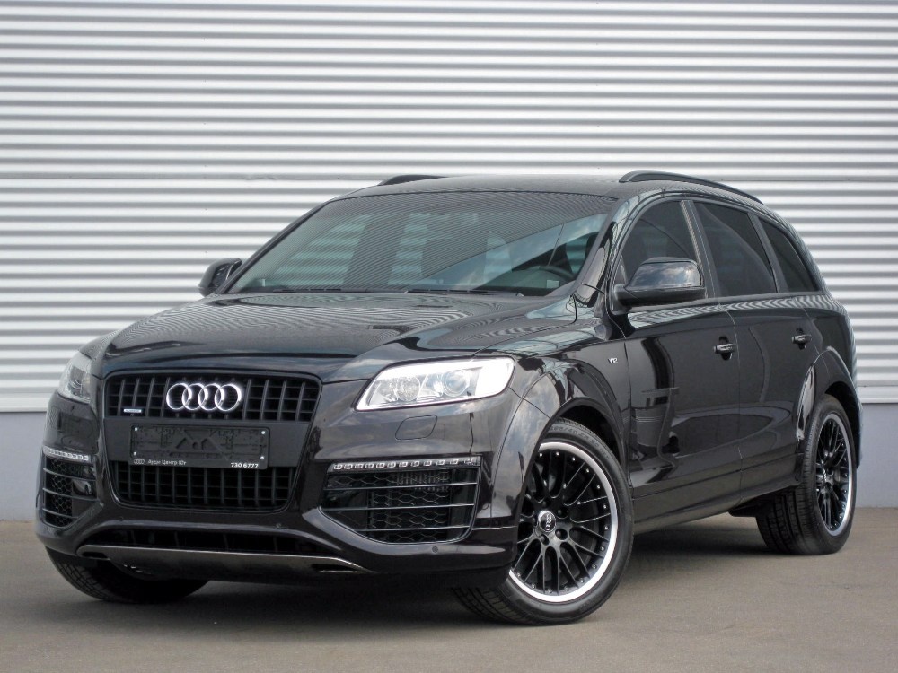 AUDI Q7 Patrik Hellman.