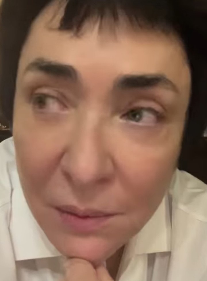 "Слёзы или сопли? Лолита выпрашивает жалость"