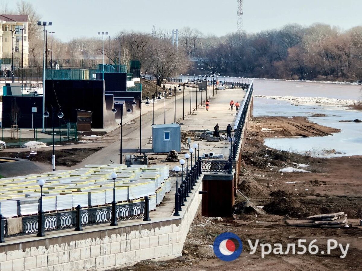    Проверка УФАС еще не закончена, а прокуратура уже обратилась в суд: подробности дела о ремонте набережной в Оренбурге