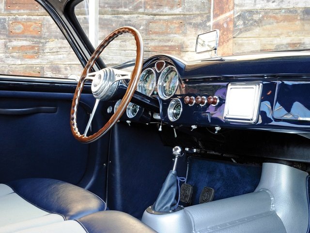 Alfa Romeo 1900 Sprint 1950 — 1959