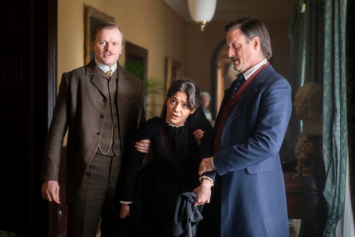 Сериал "Шерлок и дочь" 