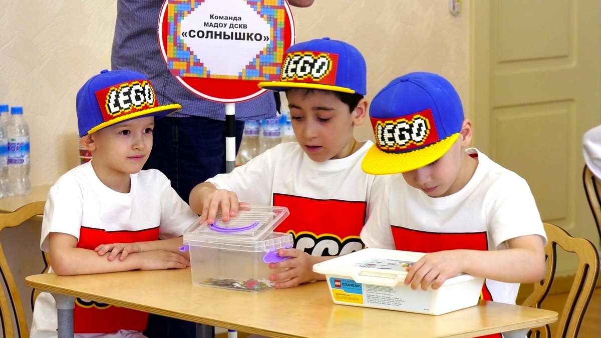    В детсадах Покачей впервые прошёл конкурс лего-конструирования