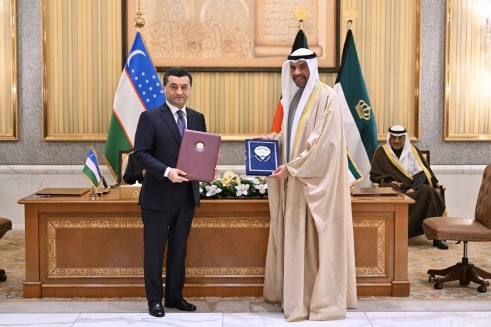    источник фото; пресс-служба президента Узбекистана.