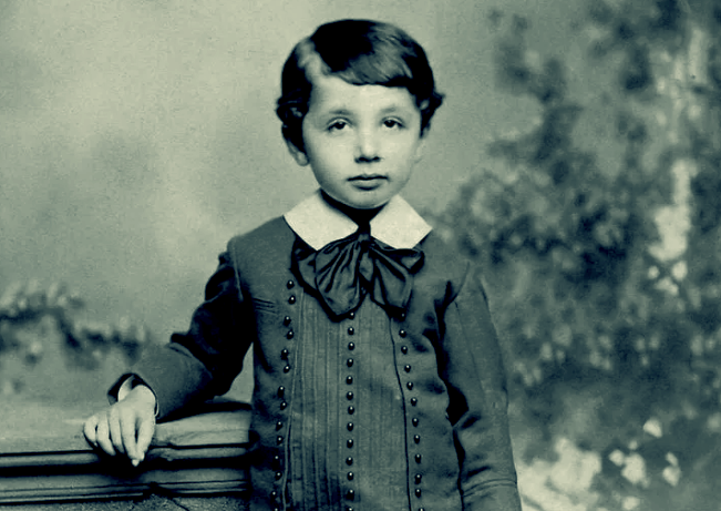 Альберт Эйнштейн в детстве. Изображение взято с Яндекс картинок.