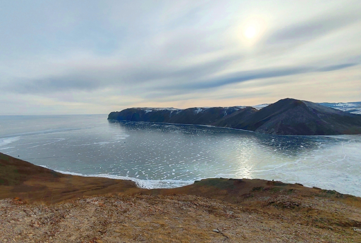 Лёд Байкала наконец то замёрз.