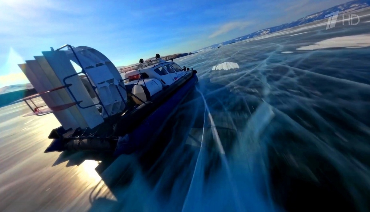 По Байкалу на Хивусе.