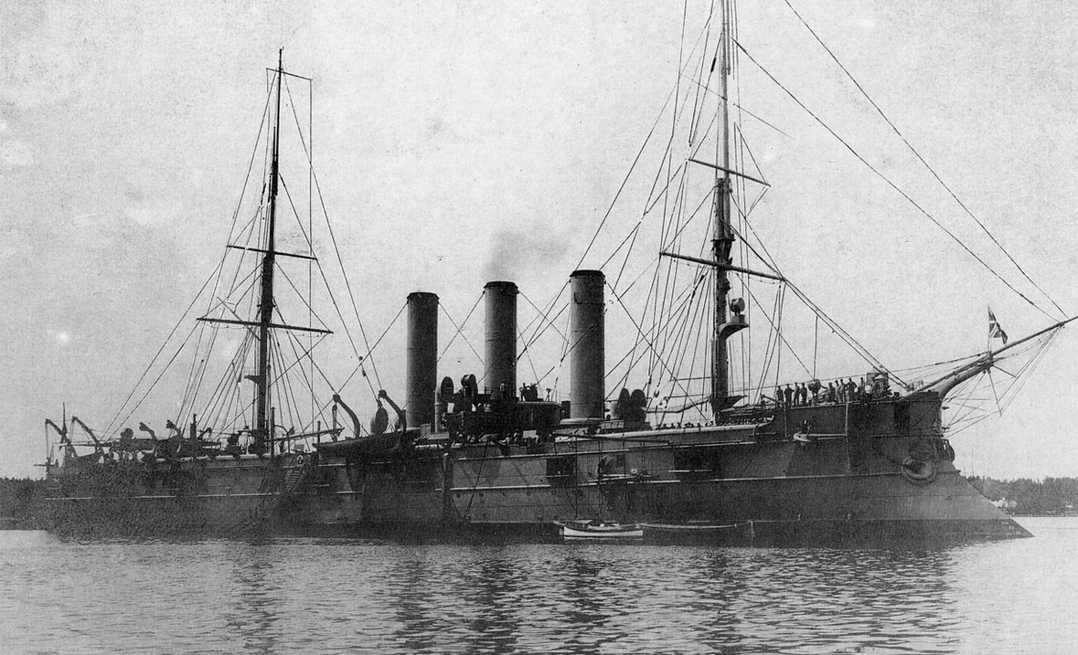 Учебное судно "Двина" (бывший крейсер "Память Азова")