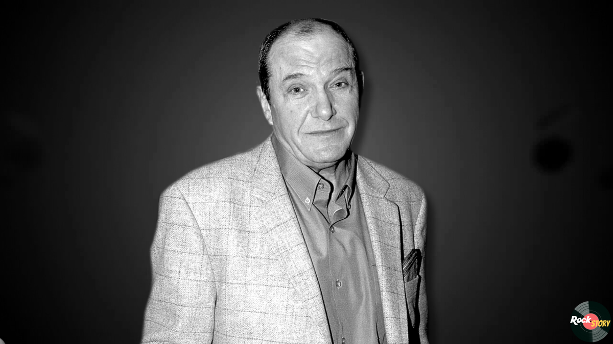 На фотографии: Эммануил Виторган