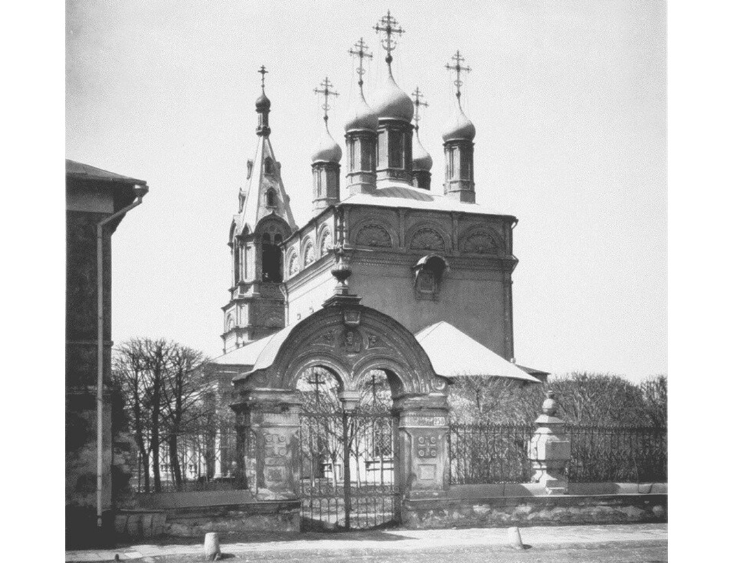 Ограда храма