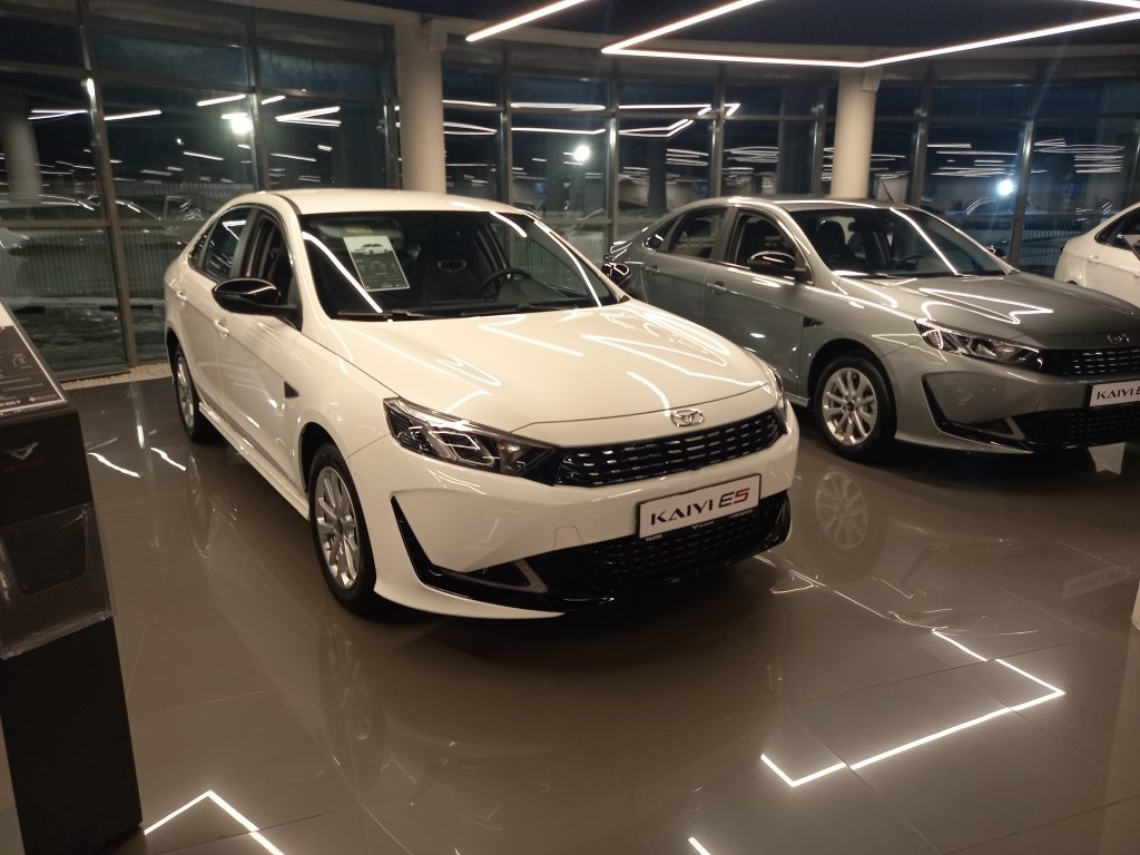 Почти 85% всех реализованных новых легковых автомобилей в I квартале 2025 года - это машины 2024 года выпуска.