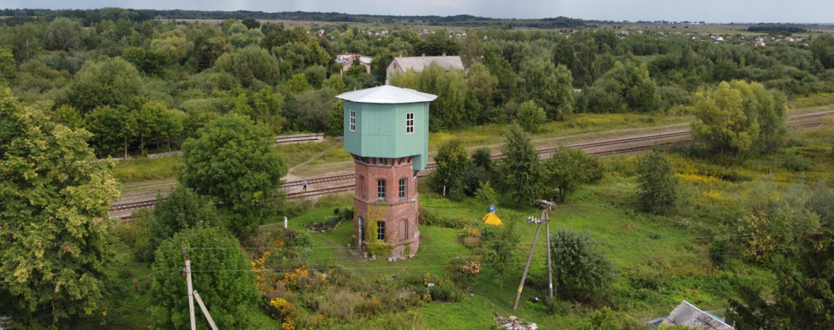    Башня на станции Светлая после реставрации. Фото: проект «Светлая башня»