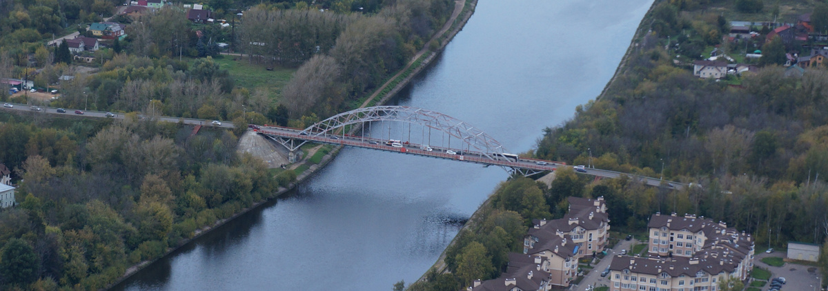 © Simondedovsk / wikimapia.org / CC BY 3.0 (Рогачевский мост, 2010-е гг.)