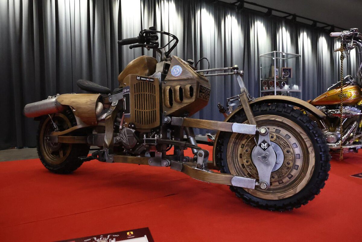 Выставка "Кастом особого назначения". @Елена Купцова