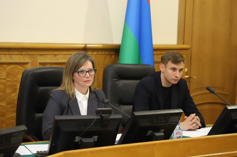    Парламентарии узнали, как дети из Карелии будут отдыхать на летних каникулахЗаксоборание Карелии