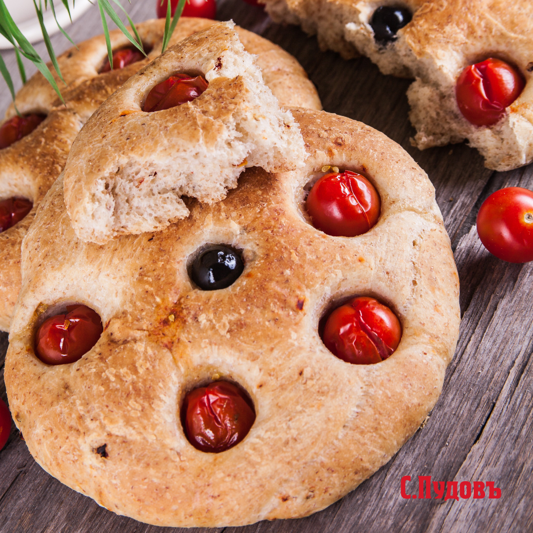 Отрубные лепешки с томатами