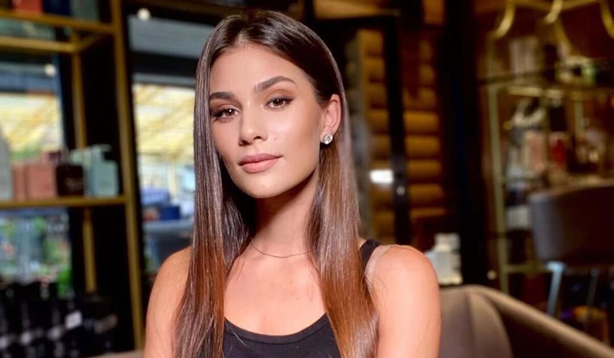     Супруга Гретцки подарила жене Овечкина кольцо с бриллиантом после рекорда ее мужа