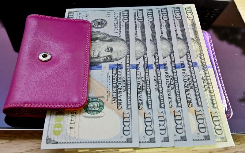    На период с 14 по 18 апреля ожидается, что доллар будет торговаться в диапазоне 86,40-92,00 рубля. Фото: © Vladimir Baranov/Globallookpress