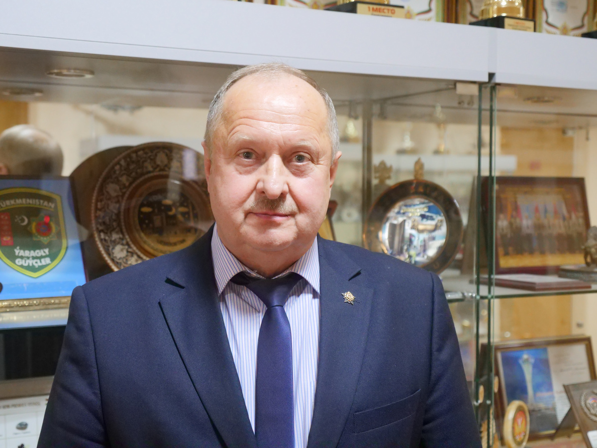 Полковник в отставке Юрий Хованский