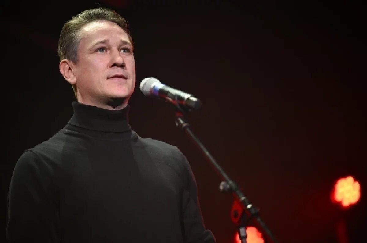    Актер «Ленкома» Антон Шагин выступит в госпитале Вишневского