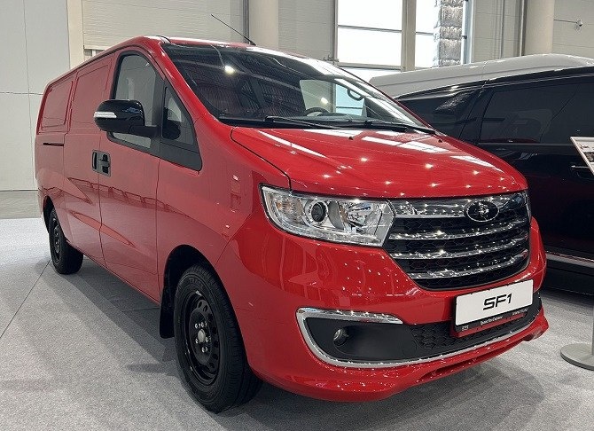 Sollers SF1: цена от 1 990 000 рублей.