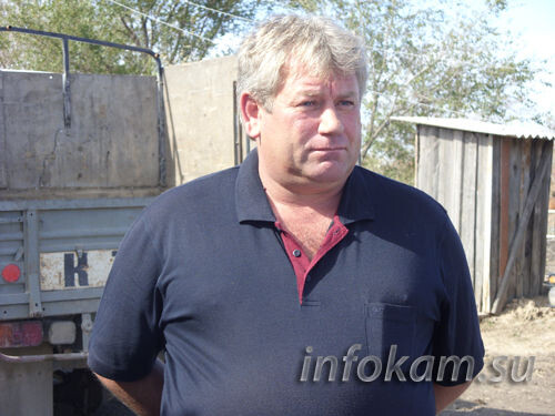    Александр Бауер. 2010 год. Разговор с фермером после пожара в Усть-Грязнухе (из архива редакции)