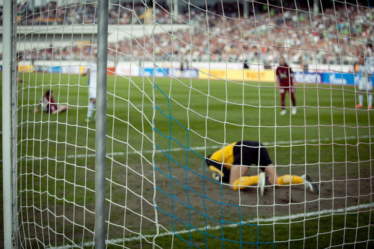 Мужчина нанес 19-летнему юноше несколько ударов по голове.  Фото: Фото: ФедералПресс / Евгений Поторочин