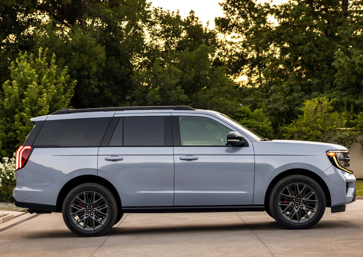  Ford Expedition 2025