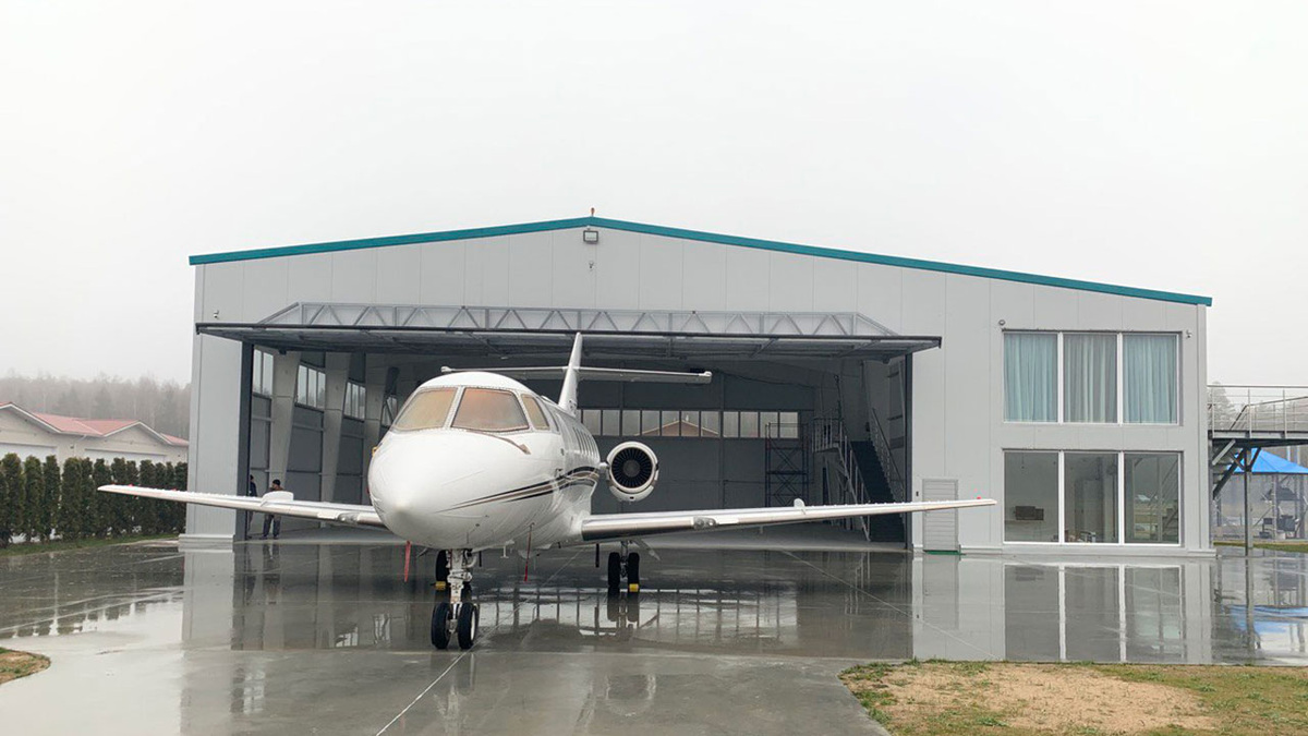 Листайте вправо...