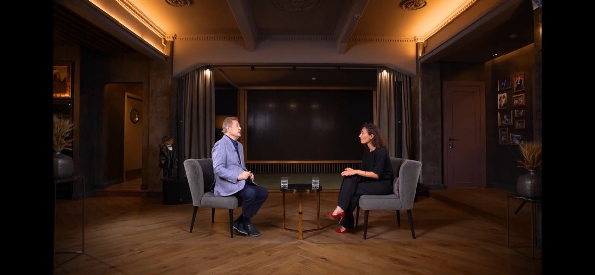 Лев Лещенко и Анна Имерлишвили во время сьемок программы Имерлин-это Анна. 2024 г.