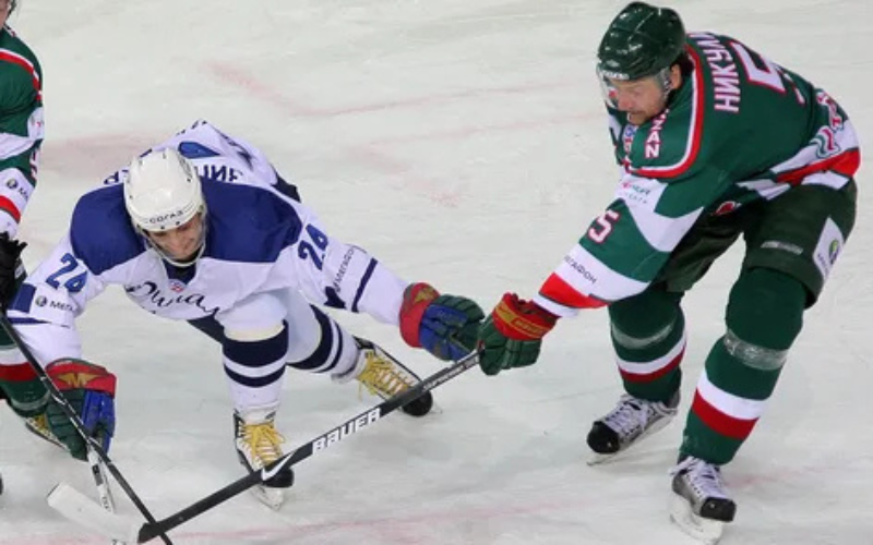 Хоккей Динамо М - Ак Барс КХЛ