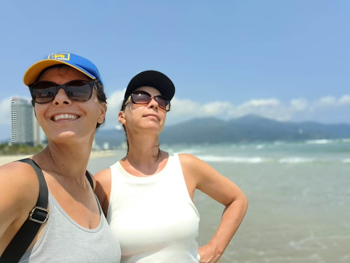 My Khe Beach Крис и мама Люба
