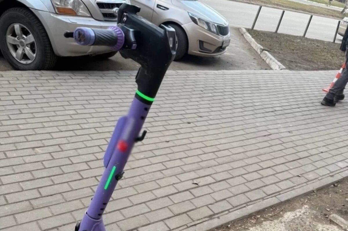    Подросток на электросамокате сбил пенсионерку в Ижевске