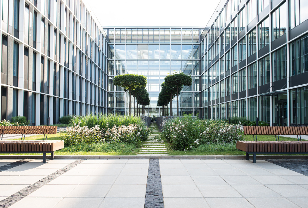 IEK GROUP переехала в новый офис площадью более 7000 кв. м