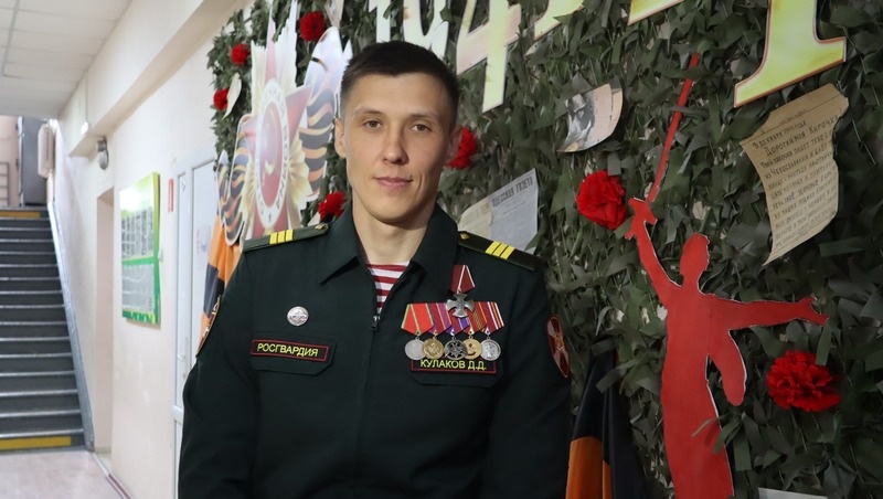    Педагог дополнительного образования Дмитрий Кулаков возглавил пятигорский штаб «Юнармии» Фото: Елизавета Боброва / / ИА «Победа26»