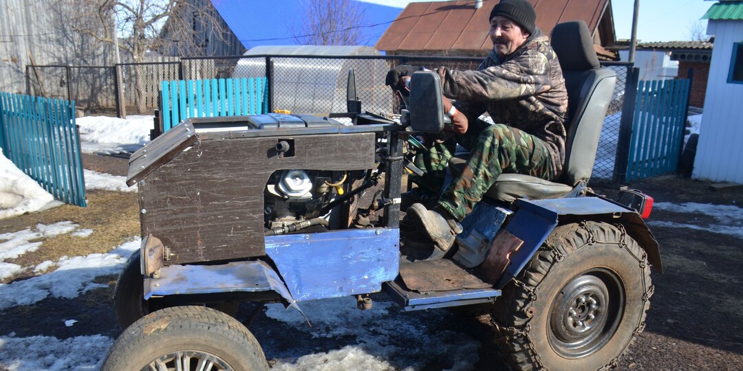 Житель села Янга-Аул собрал мини-трактор своими руками