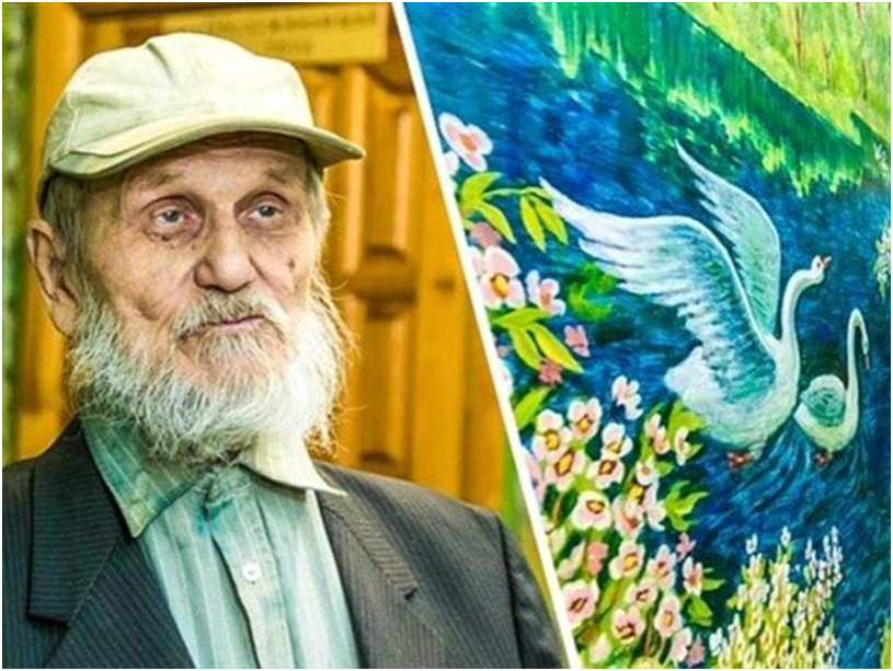  Валерий Харламова на фоне своей работы на стене школы № 168 г. Екатеринбург. Фото из сети