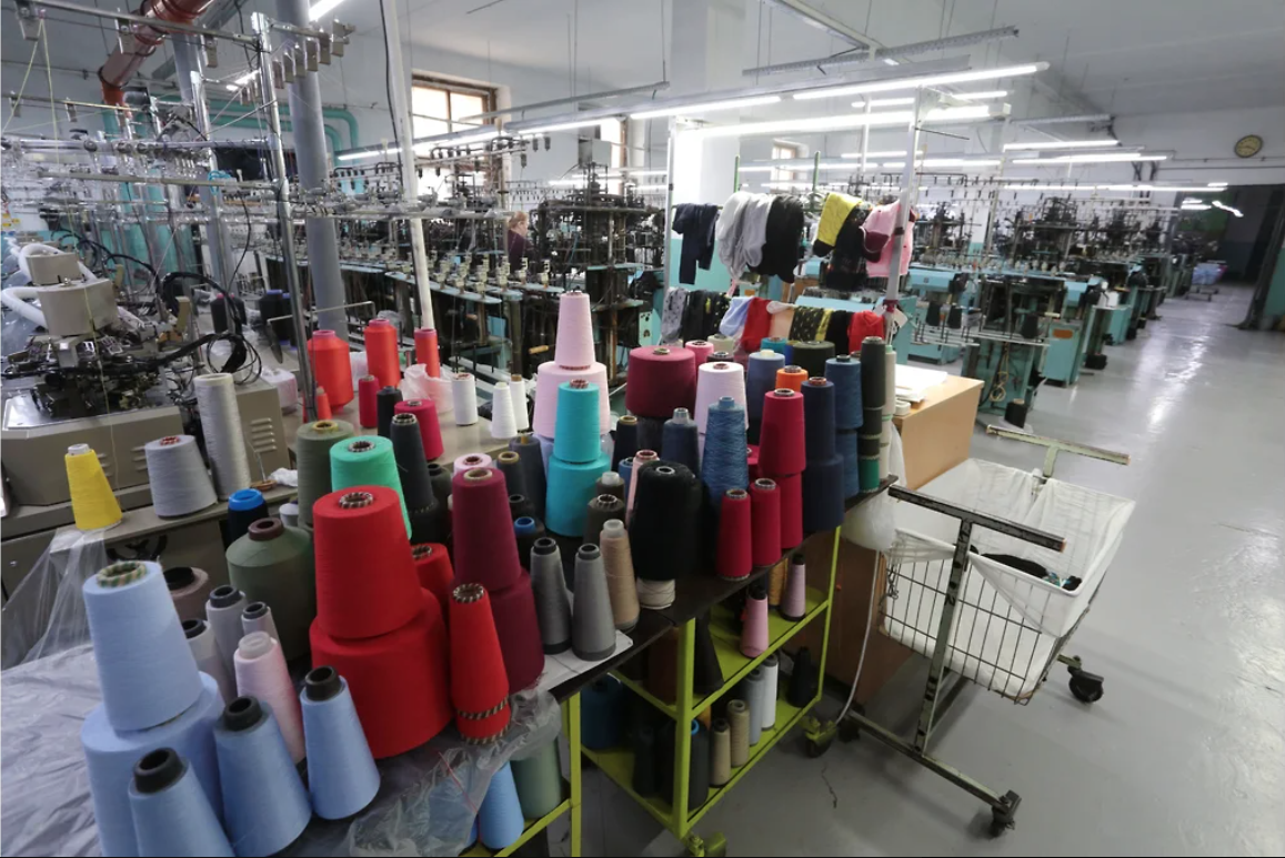 Лысьвенская чулочно-перчаточная фабрика ведет историю с 1942 года. Из архивов предприятия известно, что в годы войны на станции в Лысьве оставили эвакуированное неизвестно откуда оборудование. Так в Лысьве появилась фабрика по производству чулочно-носочных изделий. В советские годы здесь трудилось более 2 тыс. человек. А лысьвенские носки были известны по всей стране. Согласно архивам, фабрика регулярно участвовала во всесоюзных выставках и даже представляла свою продукцию на специализированном форуме во Франции. На ЛЧПФ наряду с современным оборудованием работают машины, сохранившиеся с 1980-х годов.