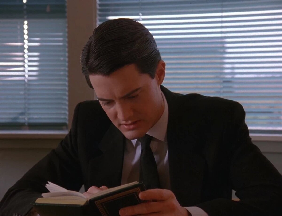 Кадр из сериала "Твин Пикс" (1990-2017). Источник kinopoisk.ru