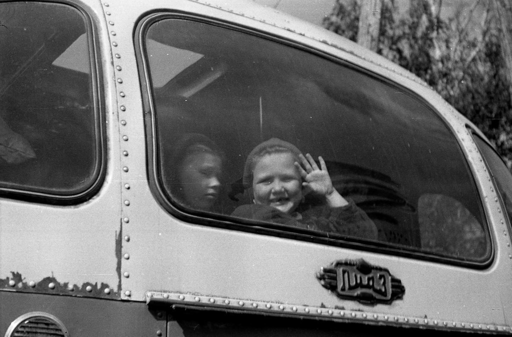 Первая поездка на автобусе в лагерь для отдыха