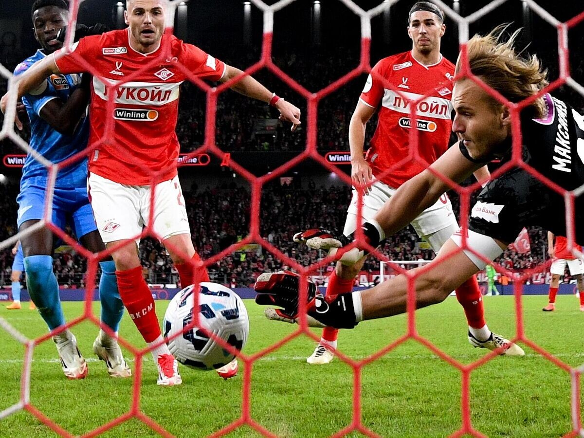    Момент у ворот "Спартака" в матче РПЛ с "Зенитом"© РИА Новости / Алексей Филиппов